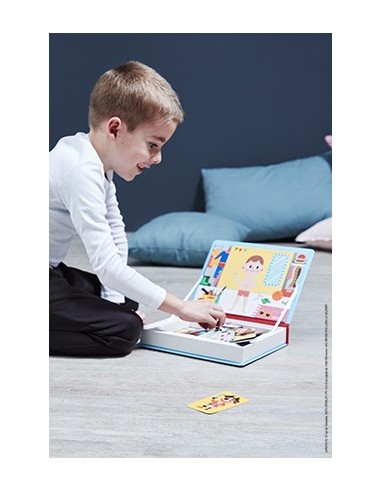 Magnetic book disfraces chicos